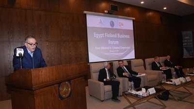 رئيس اتحاد الغرف التجارية يدعو رجال الأعمال الفنلنديين للاستثمار في مصر