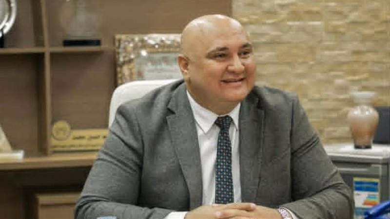 رئيس النقابة العامة