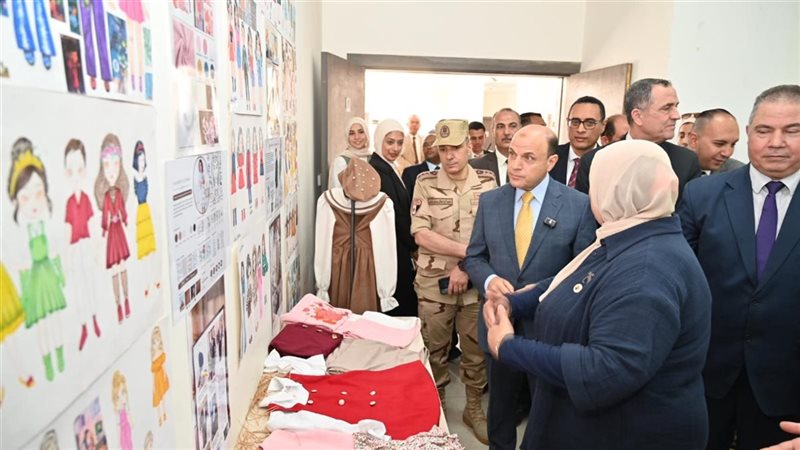  محافظ الغربية يشهد