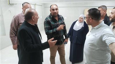رئيس مدينة السنبلاوين يتفقد المستشفى العام ويحيل المتغيبين للتحقيق