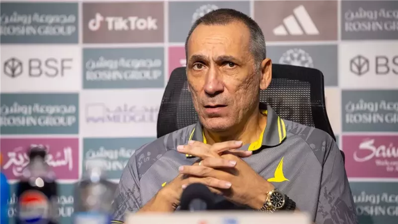 جورجيوس دونيس، فيتو