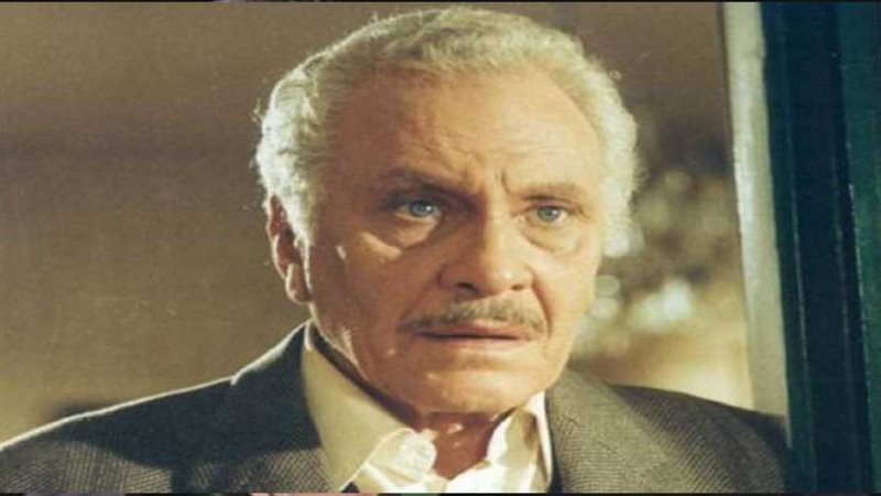 الفنان القدير محمود