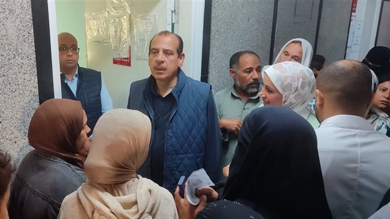 د.عمرو قنديل نائب