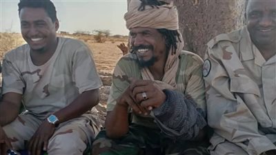 مفاجأة جديدة في حرب السودان، انشقاق قائد الدعم السريع بكردفان واستسلامه للجيش (فيديو)