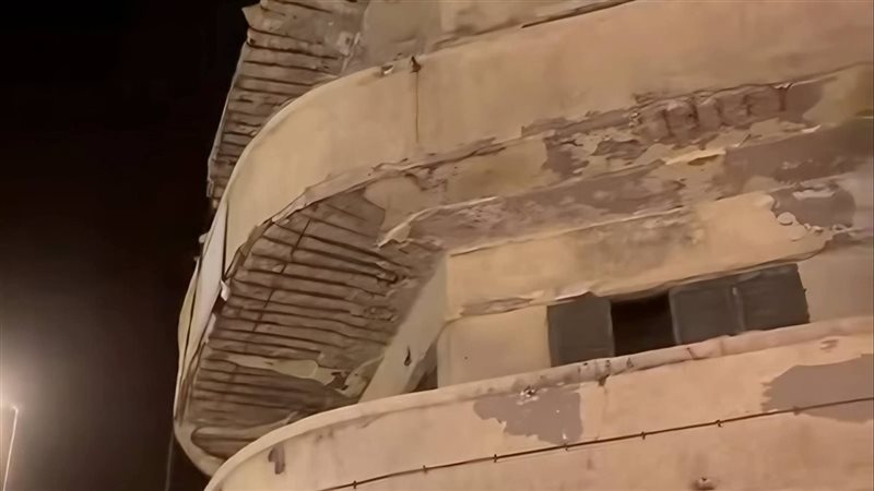  انهيار جزئي بعقار