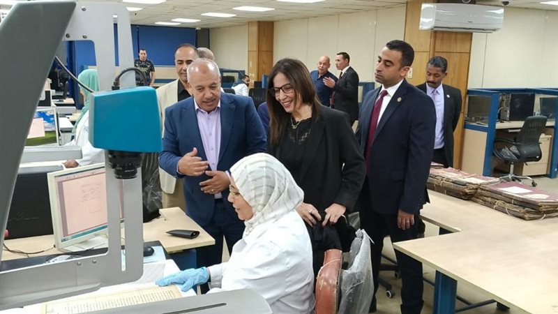 وزيرة الثقافة تتفقد