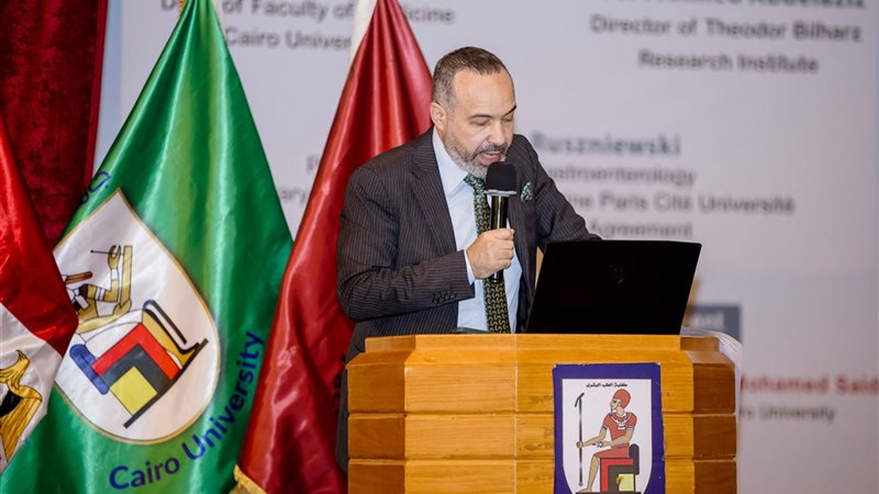 د. احمد عبد العزيز