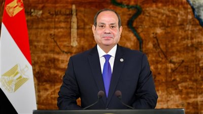  السيسي للعمال: مصر بكم تنهض وبعطائكم تسمو وبإخلاصكم تعبر إلى مستقبل واعد