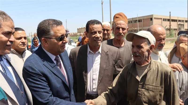 محافظ القليوبية خلال