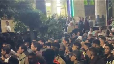 تشييع جثمان شاب ببنها لقى مصرعه خلال مشاجرة مع فكهاني