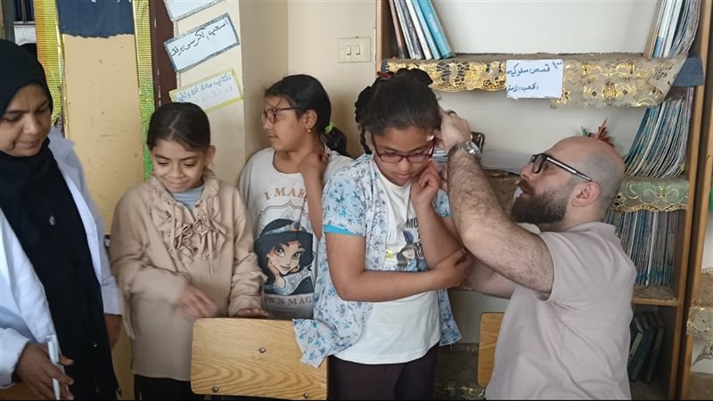 قافلة طبية بجامعة