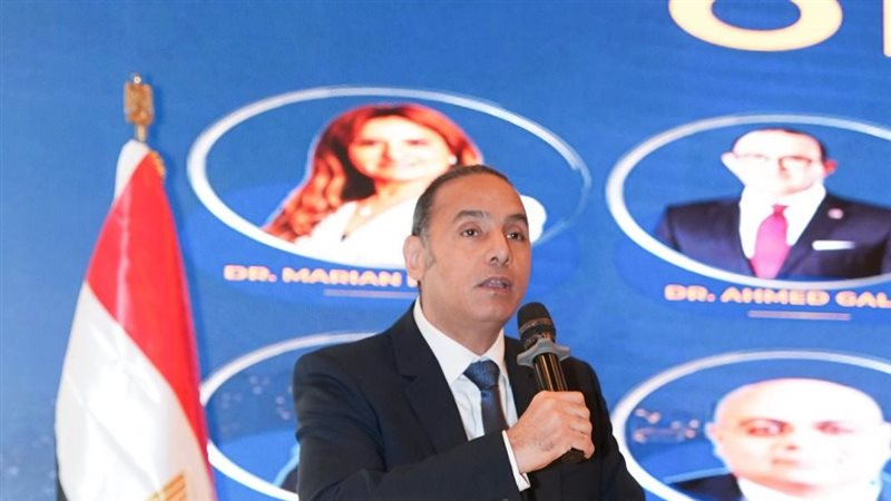 د. إسلام عزام رئيس