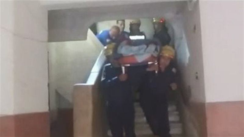 أمن الجيزة ينقل مُسنة