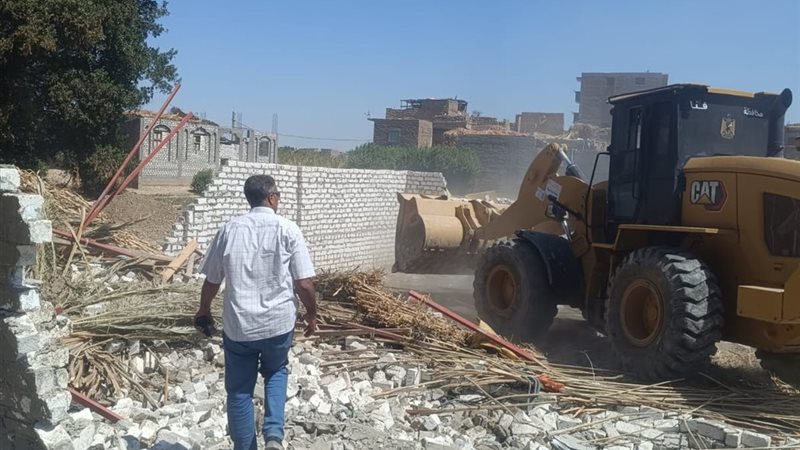 إزالة التعديات بقنا،