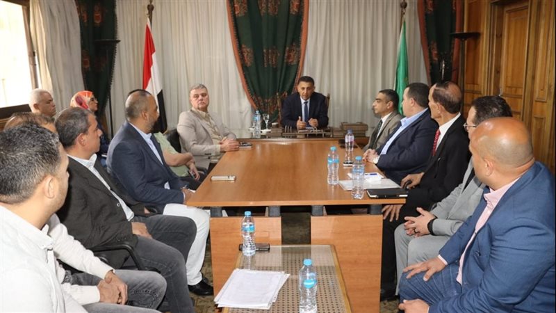 محافظ القليوبية خلال