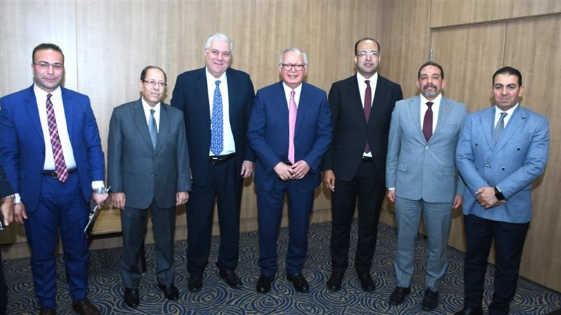 جامعة عين شمس
