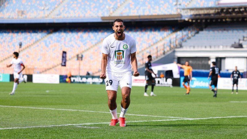 أحمد ياسر ريان يتصدر