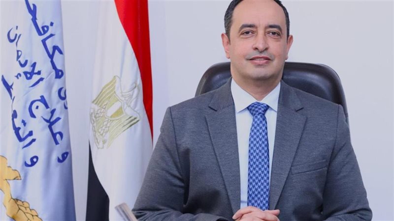 الدكتور عمرو عثمان،