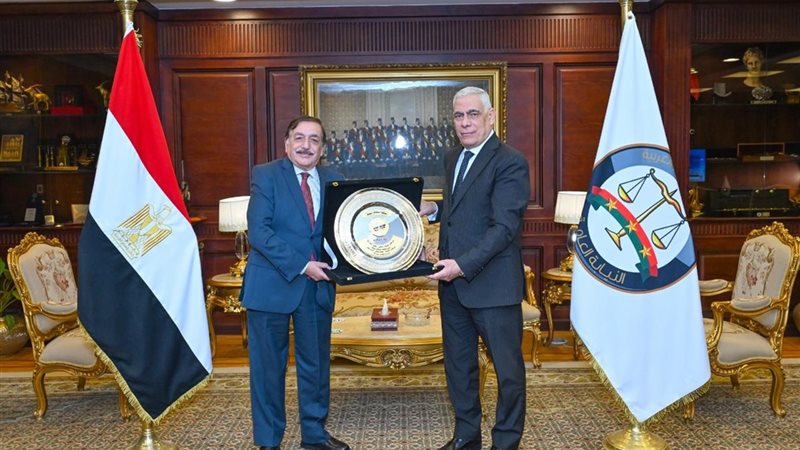 النائب العام يستقبل