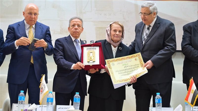تكريم نخبة من أساتذة