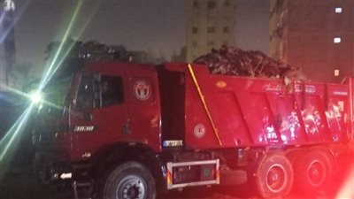الجيزة: رفع 650 طن مخلفات من “أرض الرخام” بالمنيرة الغربية 