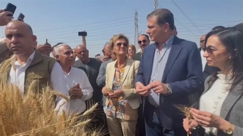 وزير الزراعة يحرج