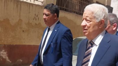 لحظة وصول مرتضى منصور 