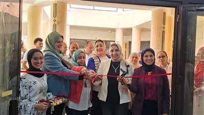 جامعة المنصورة: طلاب الفنون الجميلة يقدمون رؤى بصرية مبتكرة في معرض 
