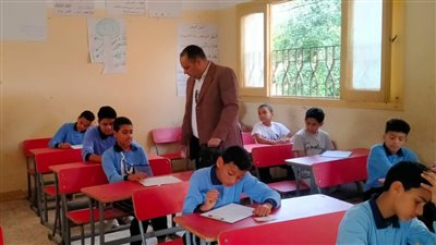 رئيس منطقة الإسكندرية الأزهرية يتفقد لجان امتحانات الشهادتين الابتدائية والإعدادية