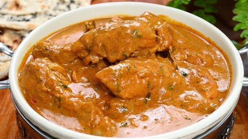 أجنحة الدجاج بالكاري،