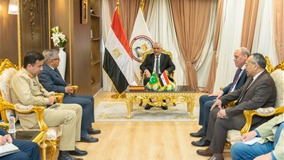 وزير الإنتاج الحربي يناقش مع السفير الباكستاني سبل تعزيز التعاون المشترك 