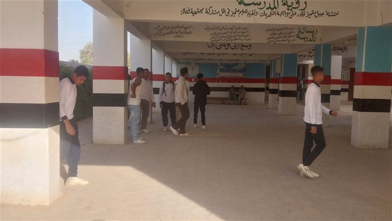 انطلاق امتحانات اللغة