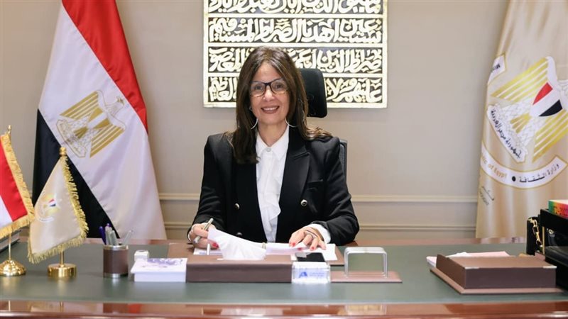 جيهان زكي وزيرة الثقافة