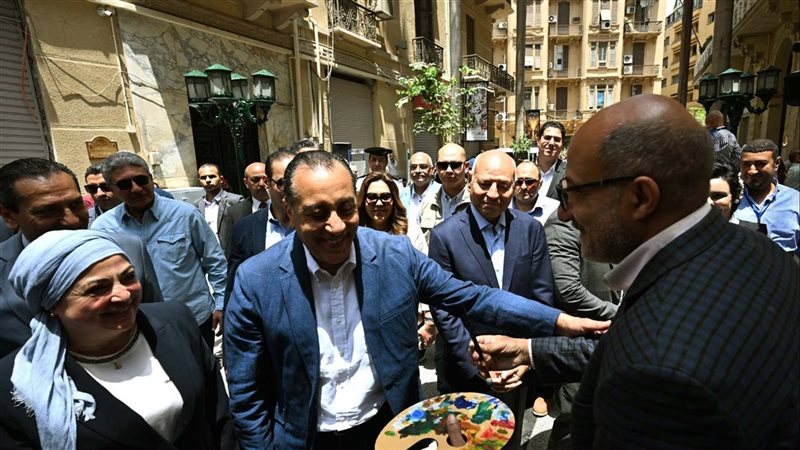 جولة رئيس مجلس الوزراء