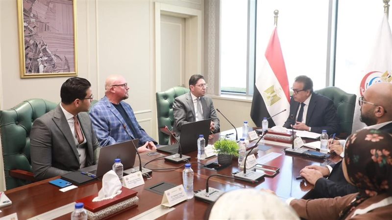 اجتماع د.خالد عبدالغفار