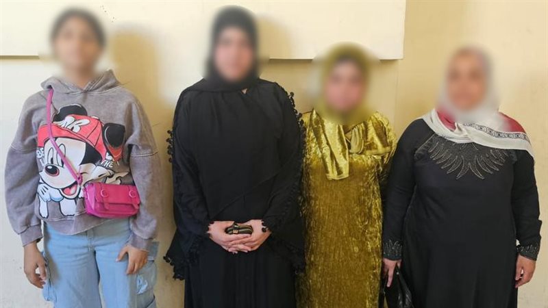 خناقة ستات فى الشارع
