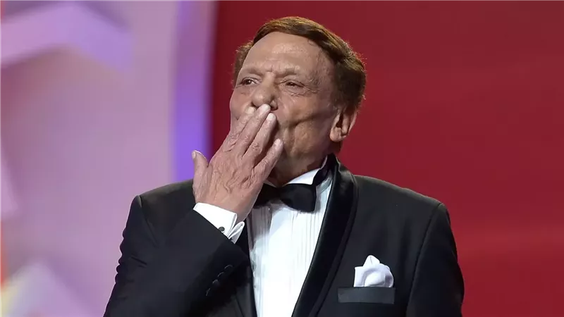 الفنان الكوميدي عادل