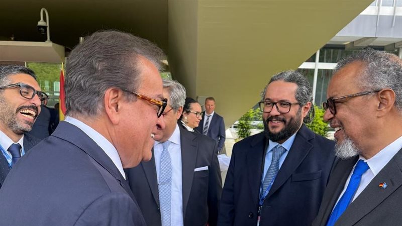 وزير الصحة يلتقي