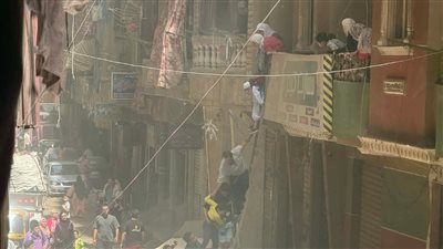 بعد نشوب حريق بالعقار، أهالي “أرض الحافي” ينقذون عشرات الأطفال من داخل حضانة بالقليوبية