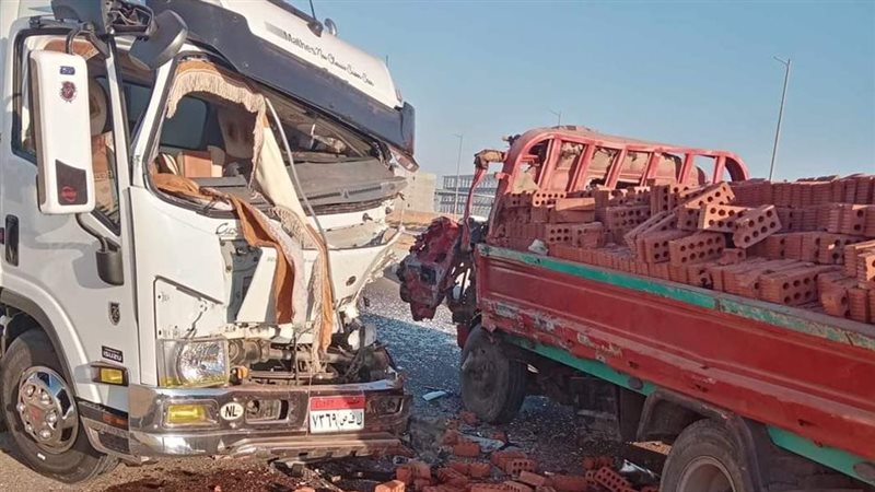 اصطدام سيارتي نقل