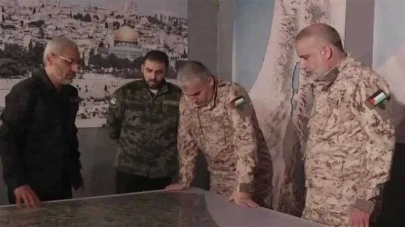 من اليمين محمد عودة،