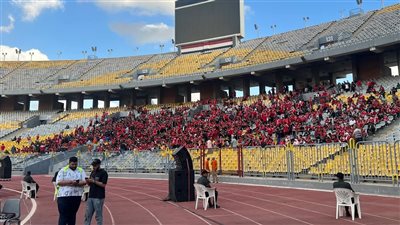 حضور جماهيري للأهلي بمدرجات إستاد برج العرب قبل مواجهة المصري بالدوري (صور)