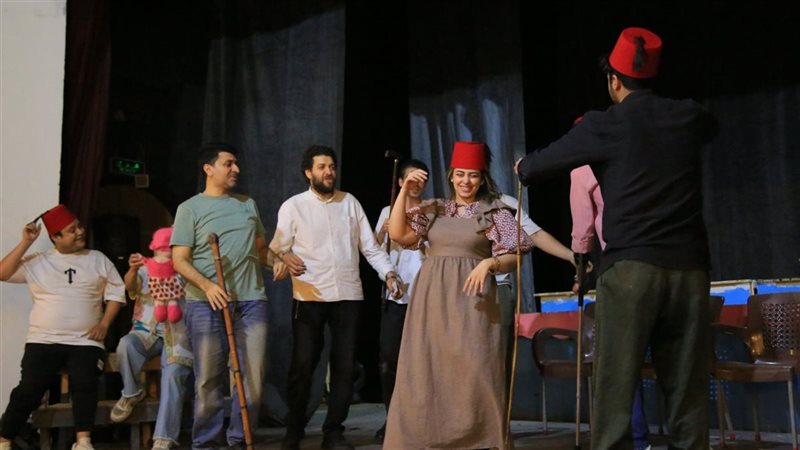 العرض المسرحي ساعة
