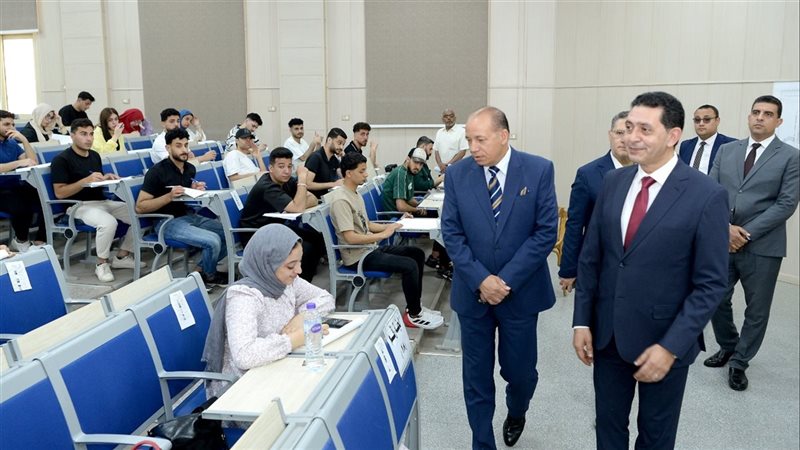 جولة رئيس الجامعة،