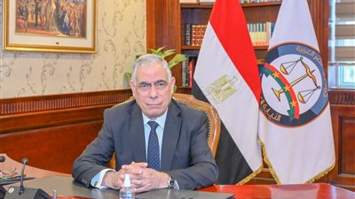 النائب العام يستقبل عددًا من رؤساء الاستئناف لعرض كشوف إنجاز القضايا
