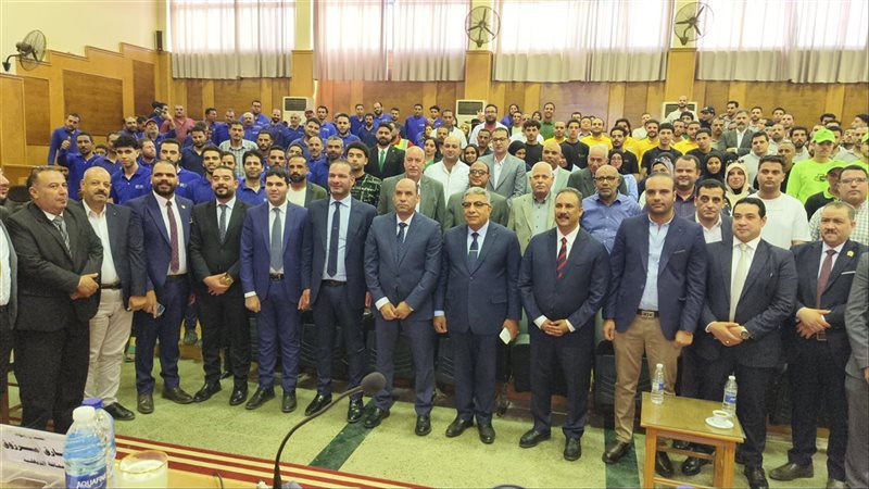 محافظ الدقهلية ووزير