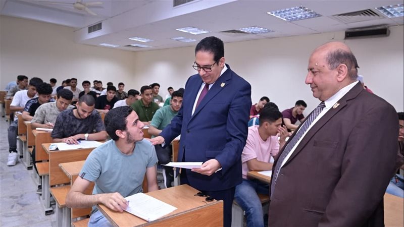امتحانات الفصل الدراسي