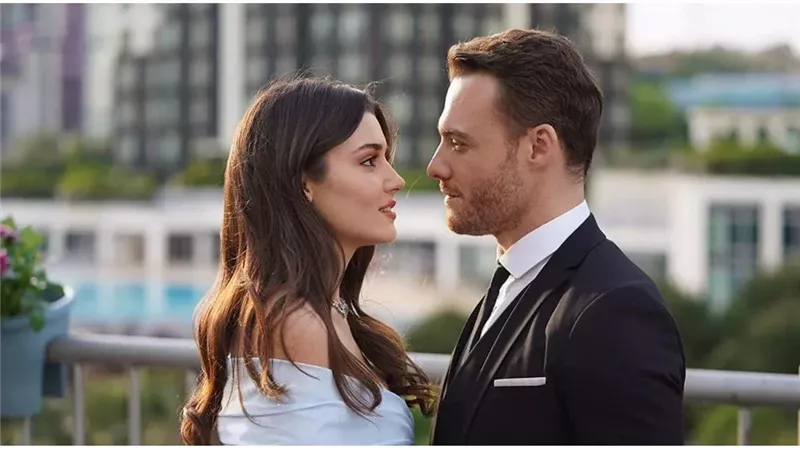 أبطال مسلسل أنت أطرق