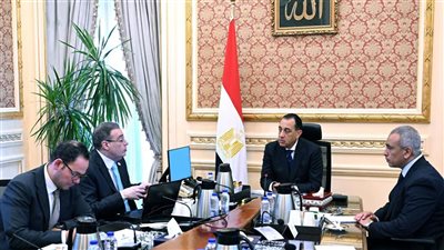 مدبولي يتابع مع رئيس 