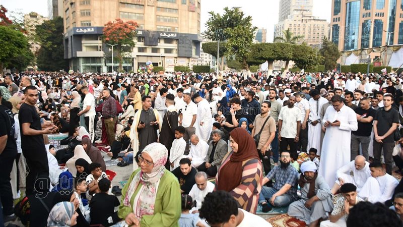 اختلاط السيدات بالرجال